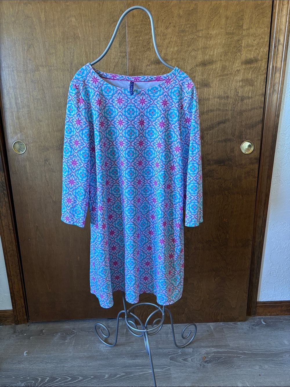 Printed Long-Sleeve Beach Shift Dress in Blue and Pink